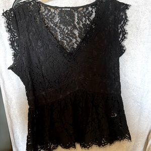 Lace black top